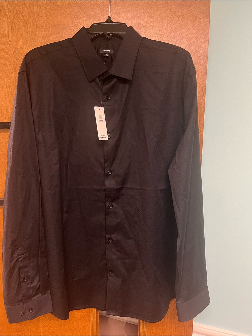 Express Men’s Black Dress Shirt NWT